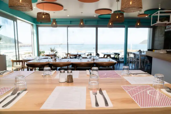 Hotel Catalina interior