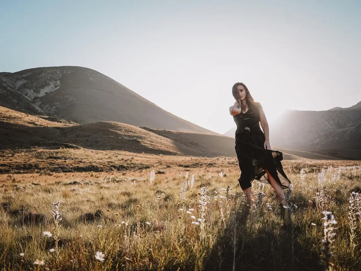 Karra Rhodes - PHOTO-2025-01-31-20-10-39 (7)