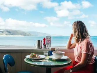 Maranui Cafe, Lyall Bay